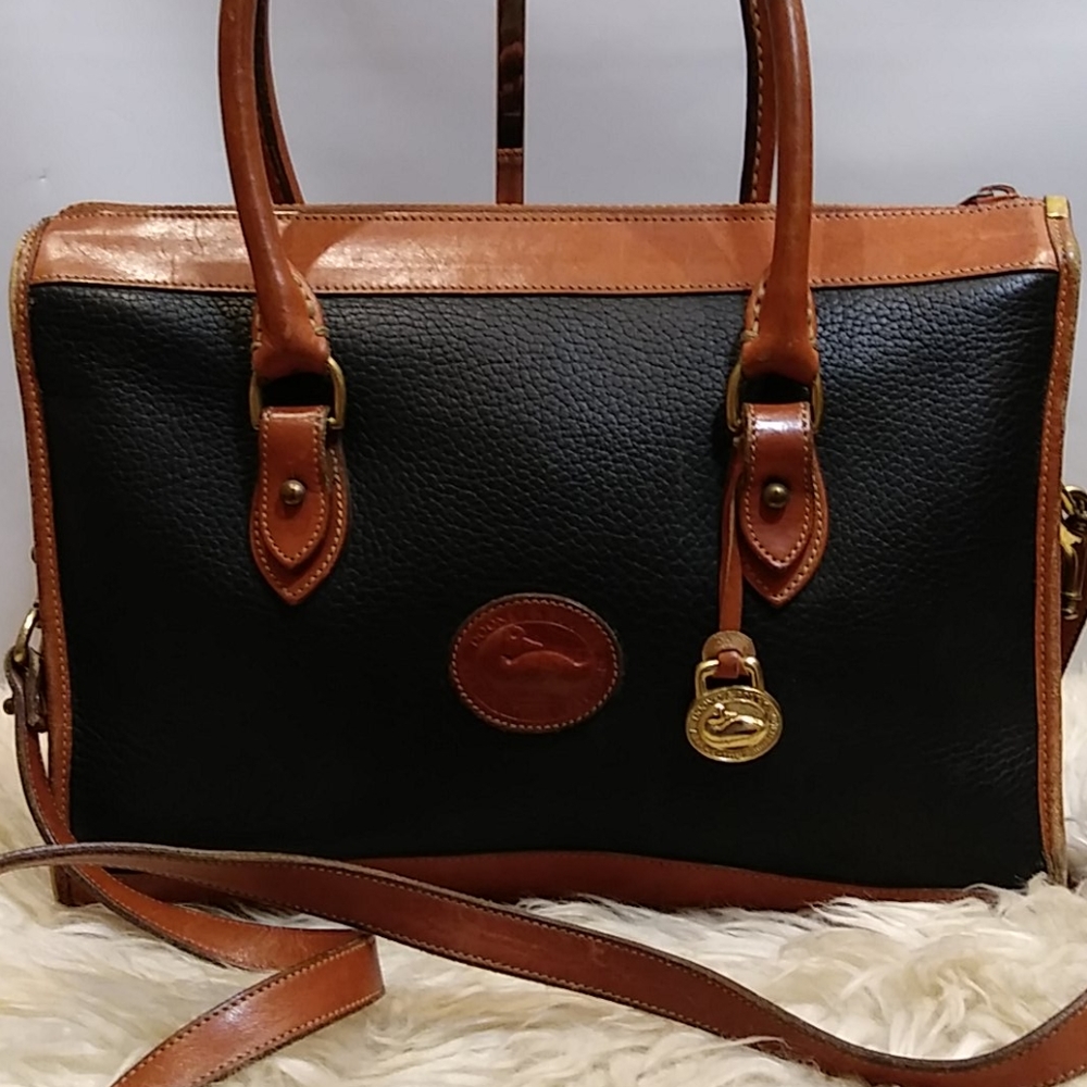 DOONEY & BOURKE VINTAGE CROSSBODY PURSE ONLY - Picture 1 of 17